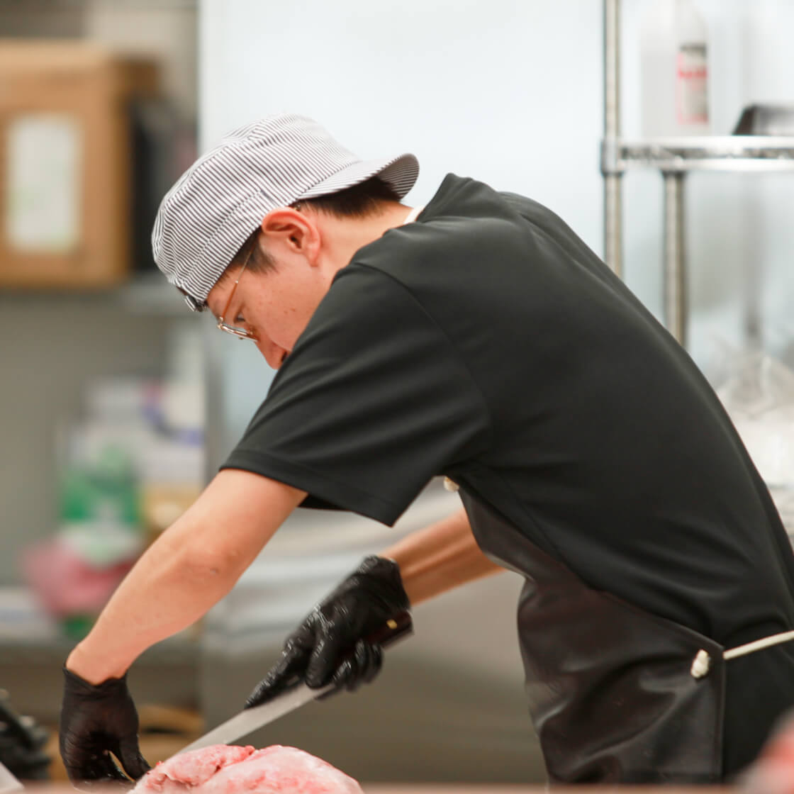 オーナーの仕込み風景